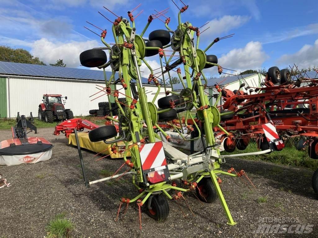 CLAAS VOLTO 1100 犁耙和摊草机