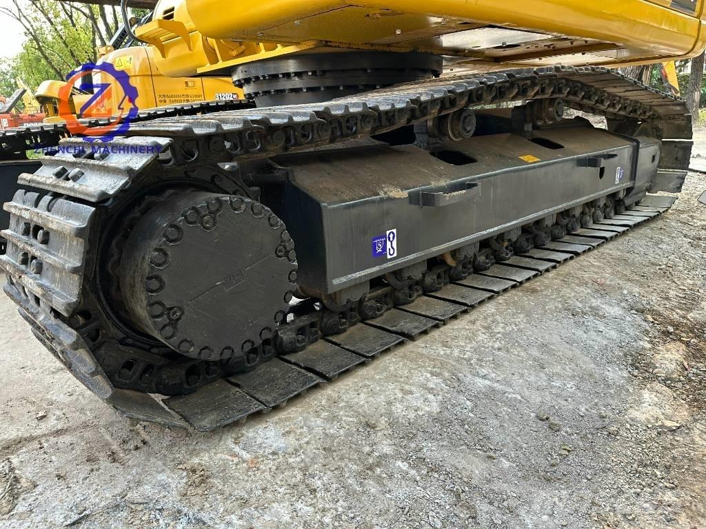 Komatsu PC 220-7 履带挖掘机