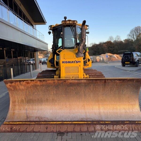 Komatsu D51PXI-24EO 履带式推土机