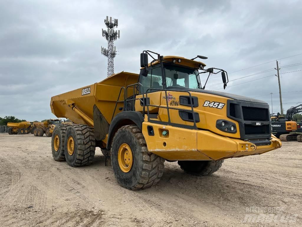 Bell B45E 铰接式自卸车