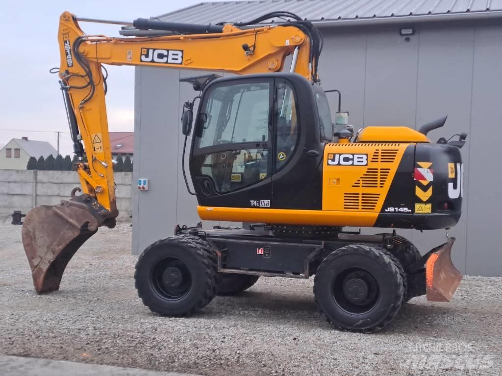 JCB JS145 W 轮式挖掘机