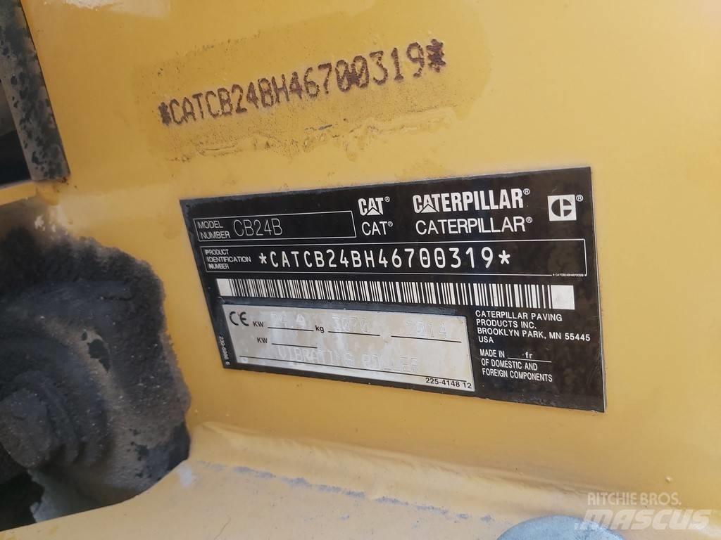 CAT CB 24 B 双轮压路机