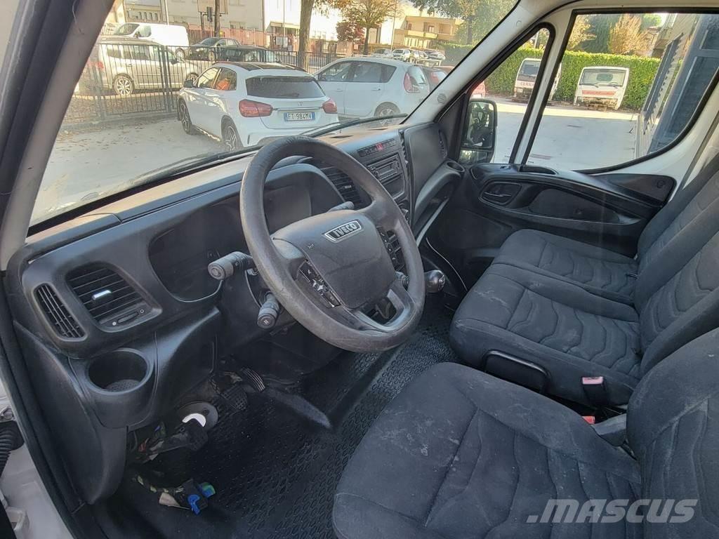 Iveco DAILY E6 驾驶室与内部
