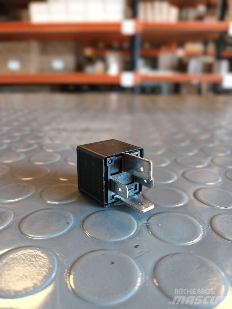 Volvo RELAY 21255974 运输工具-其他