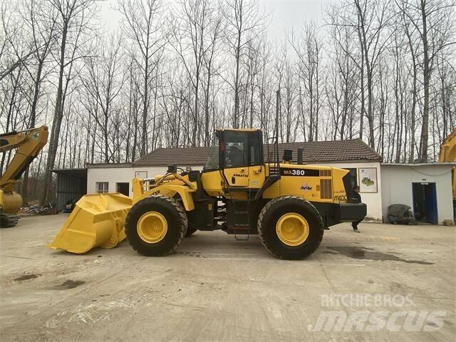 Komatsu WA380-6 反铲装载机