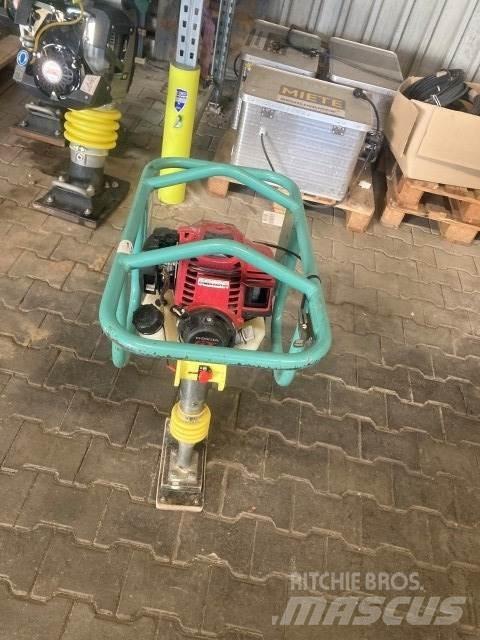 Ammann ATR30 平板夯