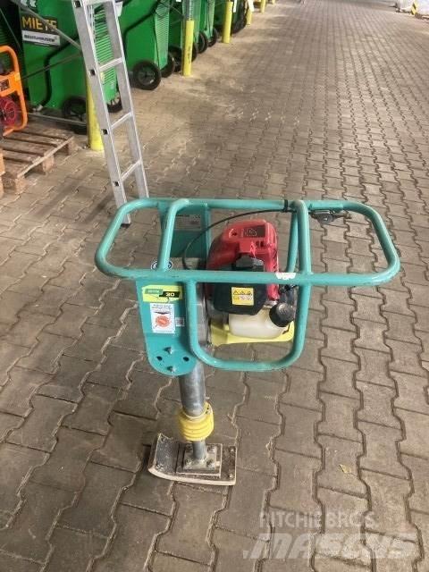 Ammann ATR30 平板夯
