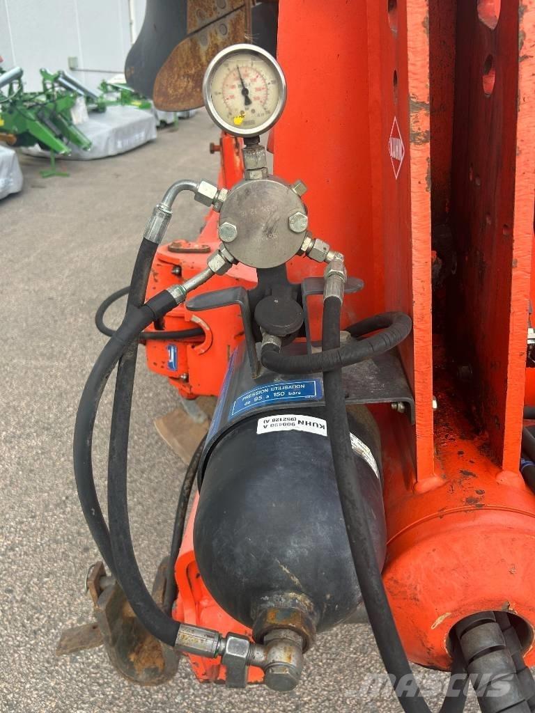 Kuhn Vari-Master 122 双向犁