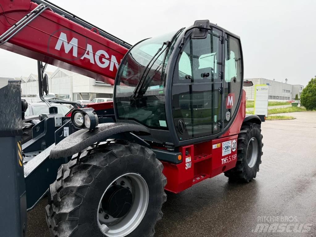 Magni 5.5-19 伸缩臂叉装车|叉装车