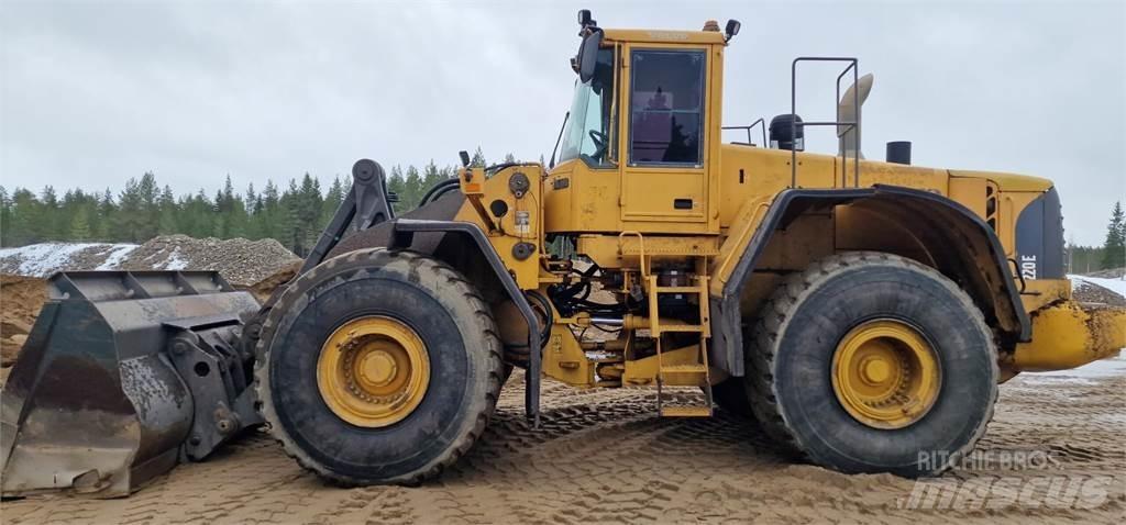 Volvo L220E 轮式装载机