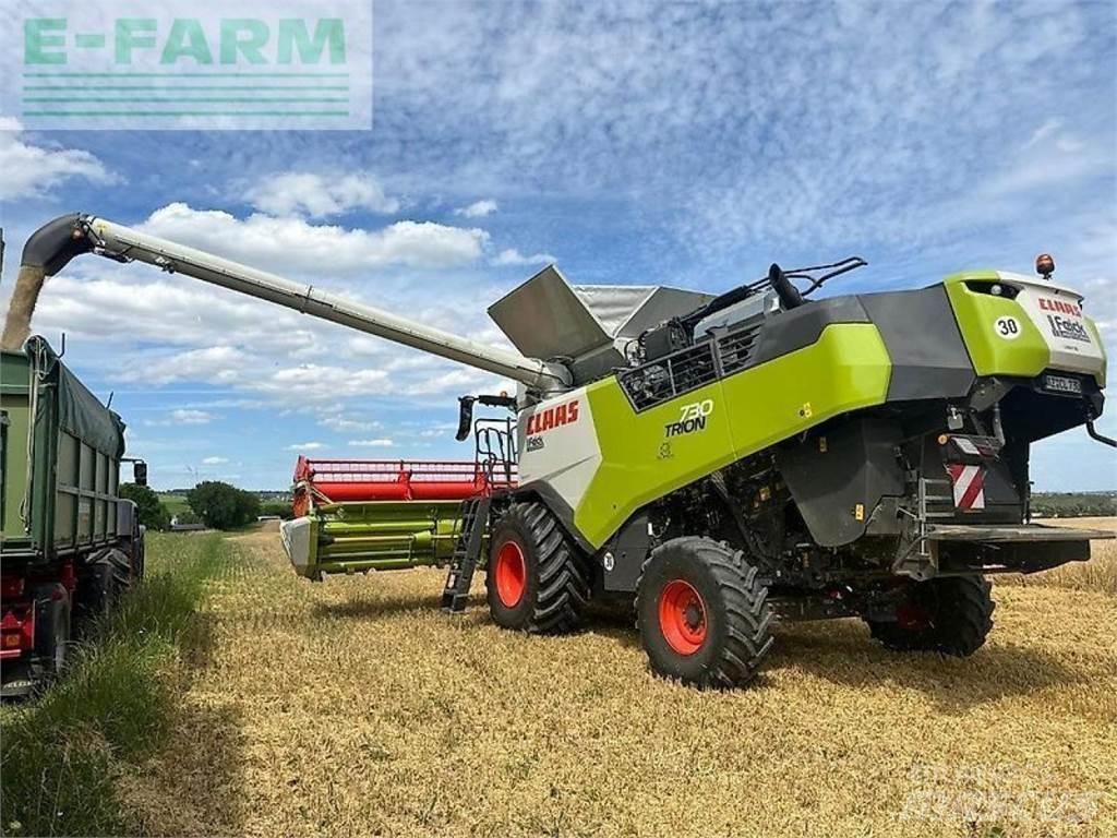 CLAAS trion 730 联合收割机
