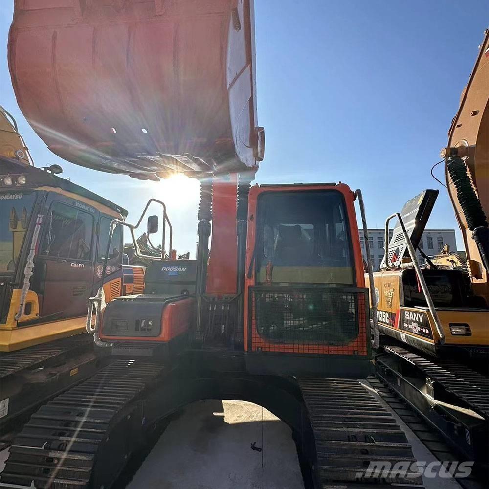 Doosan DX150LC-9C 履带挖掘机