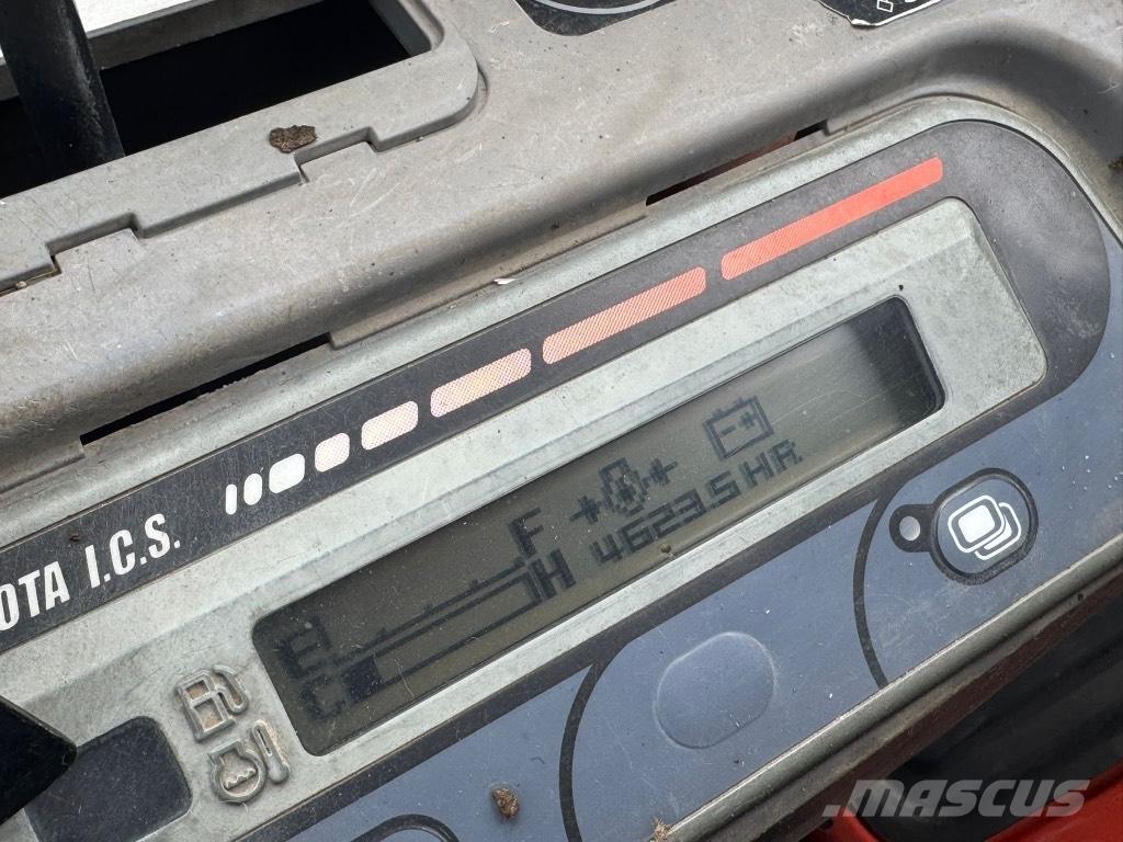 Kubota KX 71-3 小型挖掘机