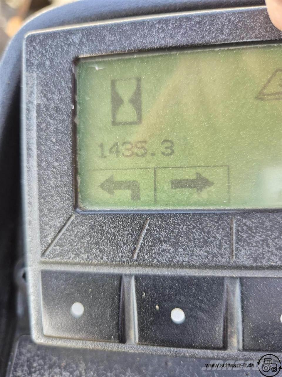 John Deere 7500A 高尔夫球车
