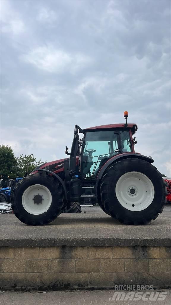 Valtra G 135 A 拖拉机/农用车