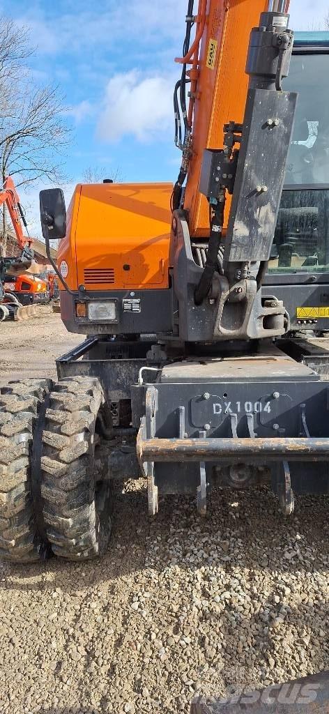 Doosan DX 100 W-7 轮式挖掘机