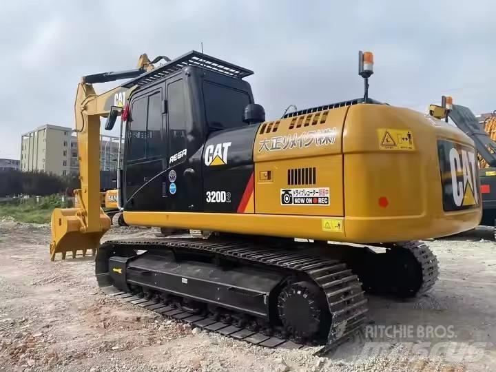 CAT CAT320D2 中型挖掘机