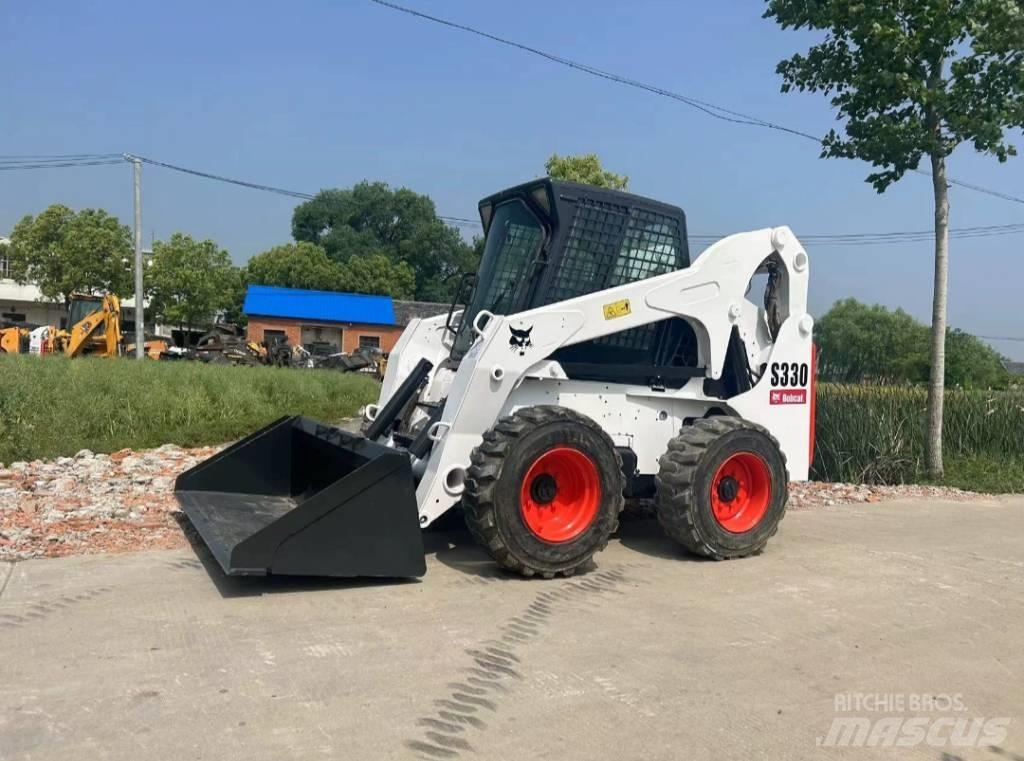 Bobcat S 330 滑移装载机