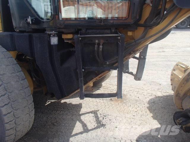 CAT 140 M VHP Plus 平地机/推土机