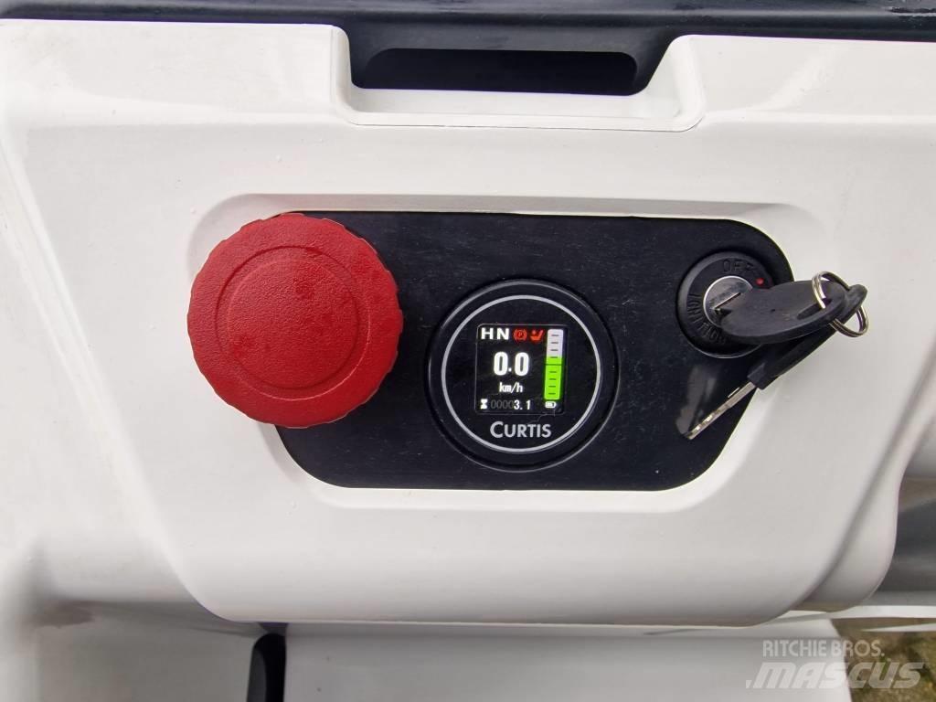 Bobcat BSL 16 N-7 手推堆垛车