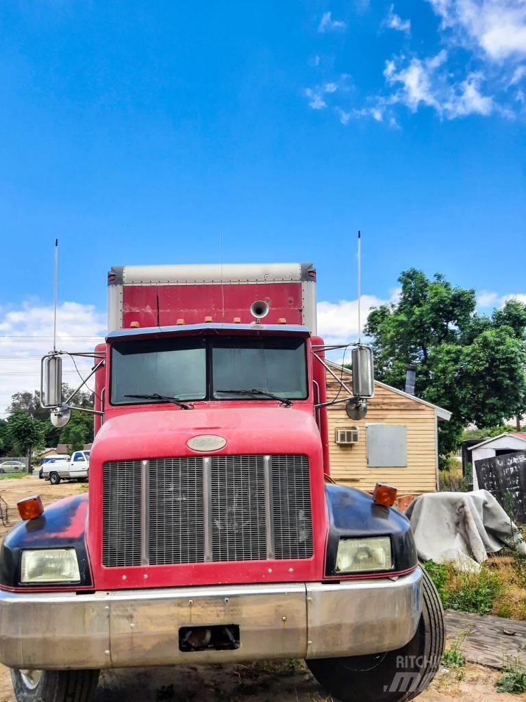 Peterbilt 330 其他货车