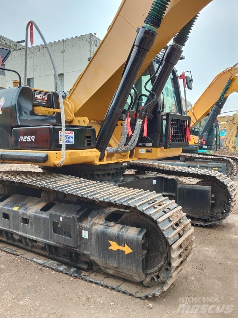 CAT 330 D 履带挖掘机