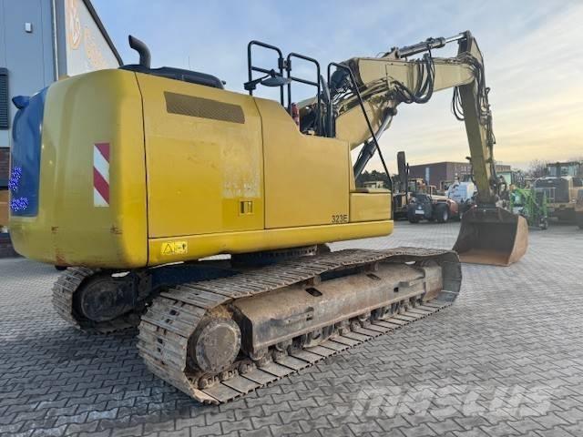 CAT 323 EL 履带挖掘机