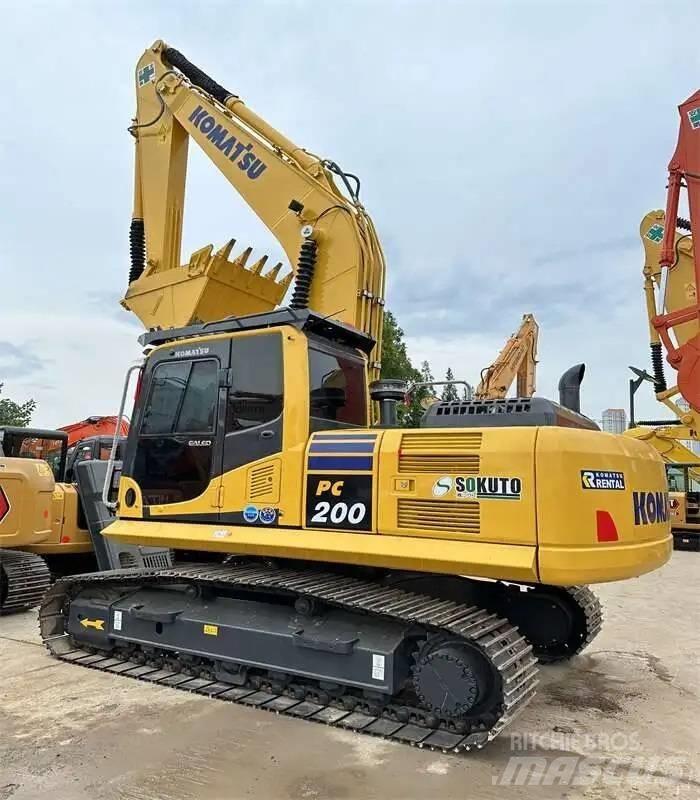 Komatsu PC200-8 履带挖掘机