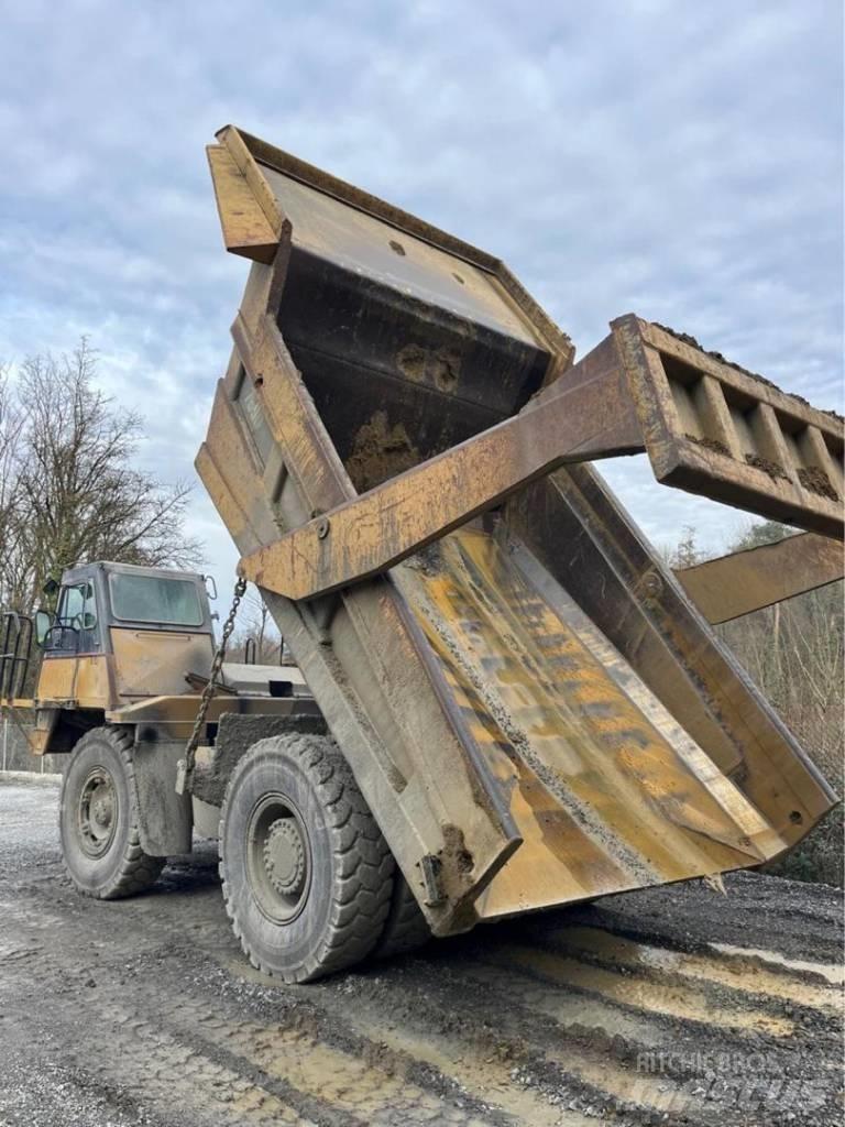 CAT 769 D 刚性自卸车