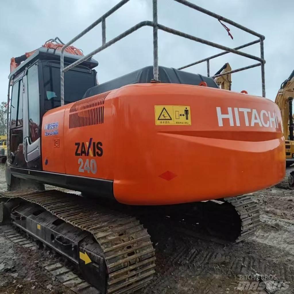 Hitachi 240-3 履带挖掘机