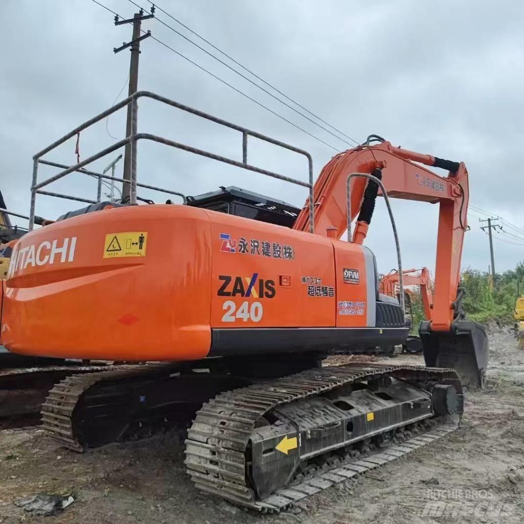 Hitachi 240-3 履带挖掘机