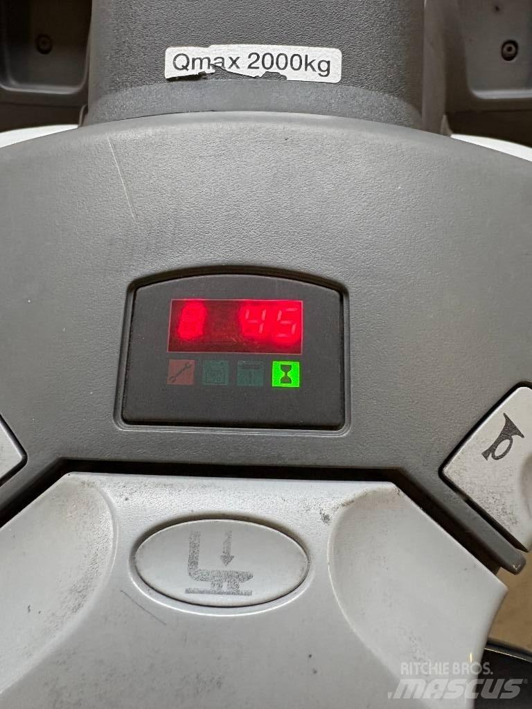 BT LPE 200 电动搬运车