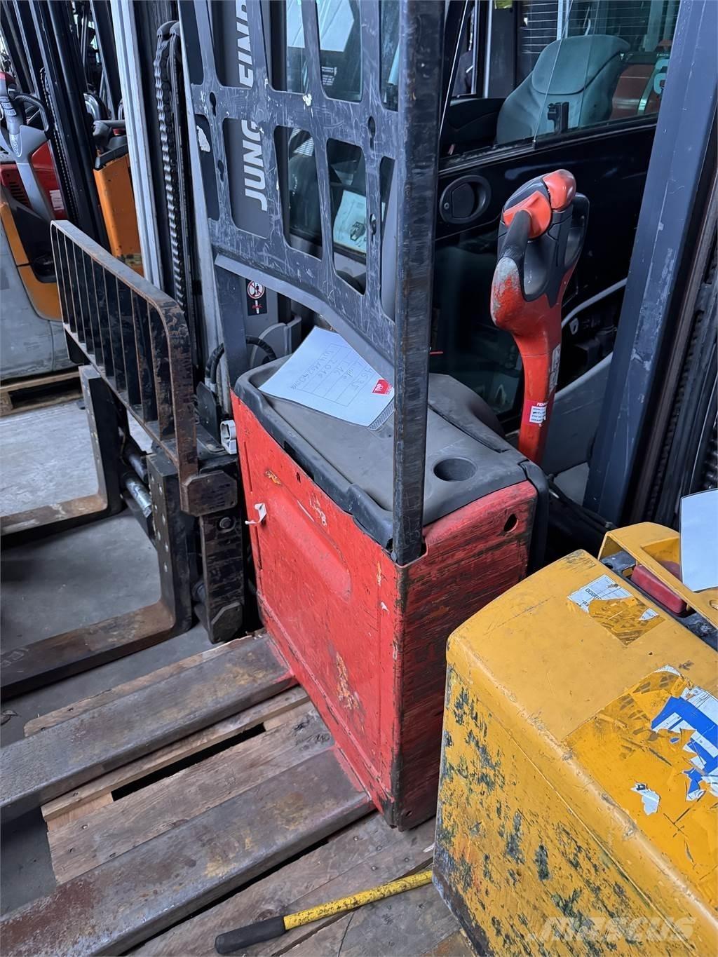 Linde T16 手推堆垛车