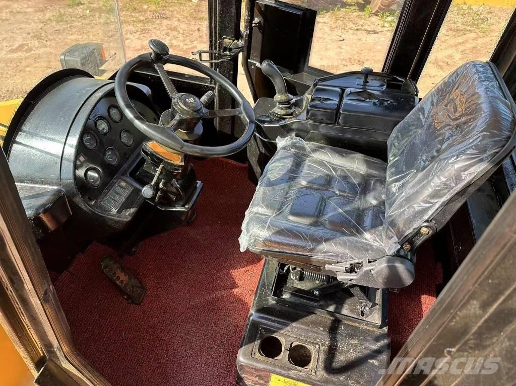 CAT 966H 轮式装载机