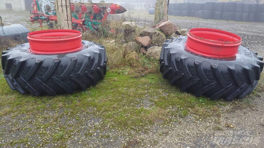 Fendt 724 Profi Plus 拖拉机/农用车