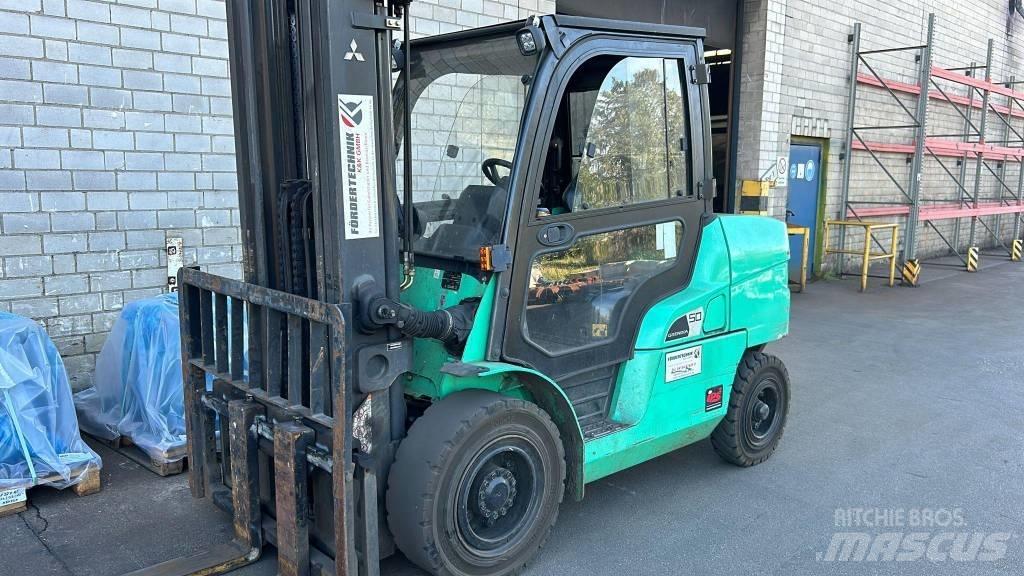 Mitsubishi FD 50 柴油叉车