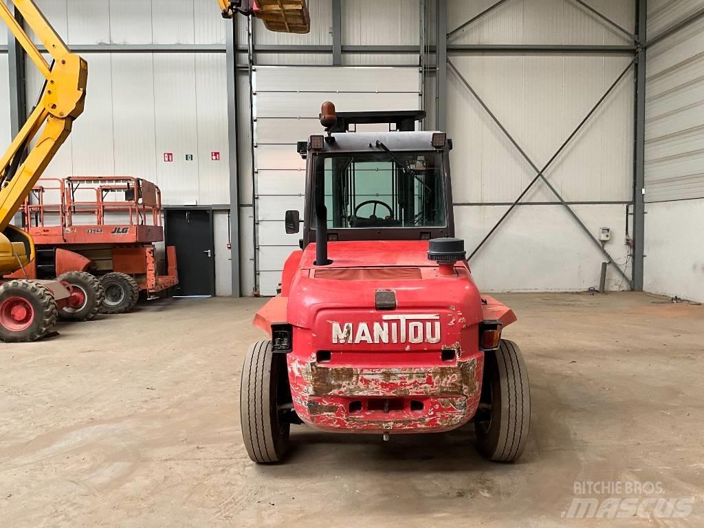 Manitou MC 40 越野叉车|叉装车
