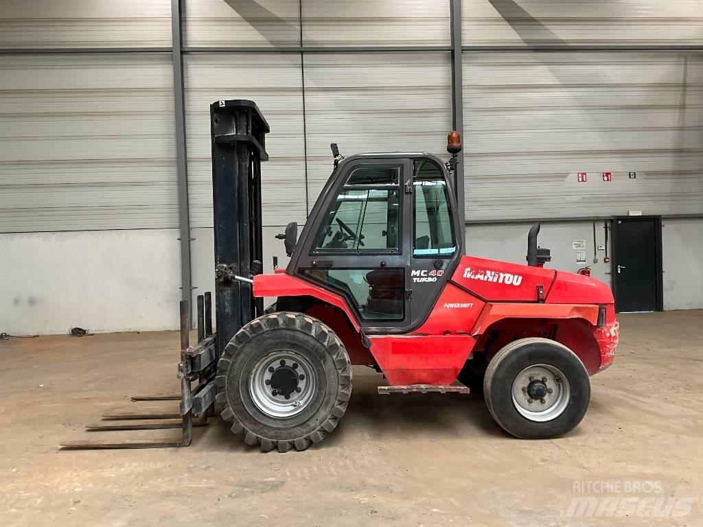 Manitou MC 40 越野叉车|叉装车