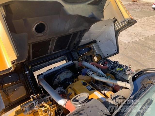 CAT 730 C 铰接式自卸车