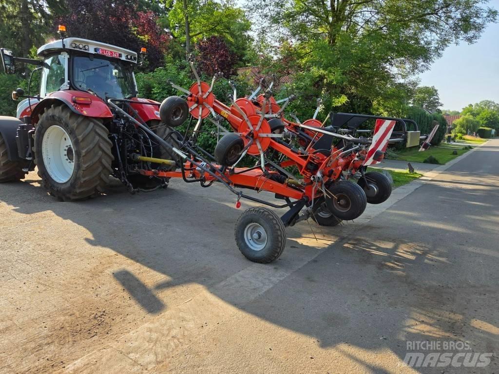 Fella TH 900 Trans 犁耙和摊草机