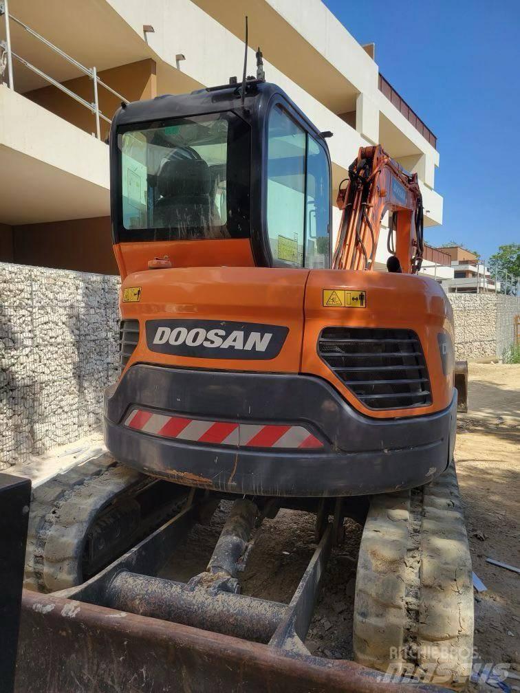 Doosan DX 62 R-3 小型挖掘机