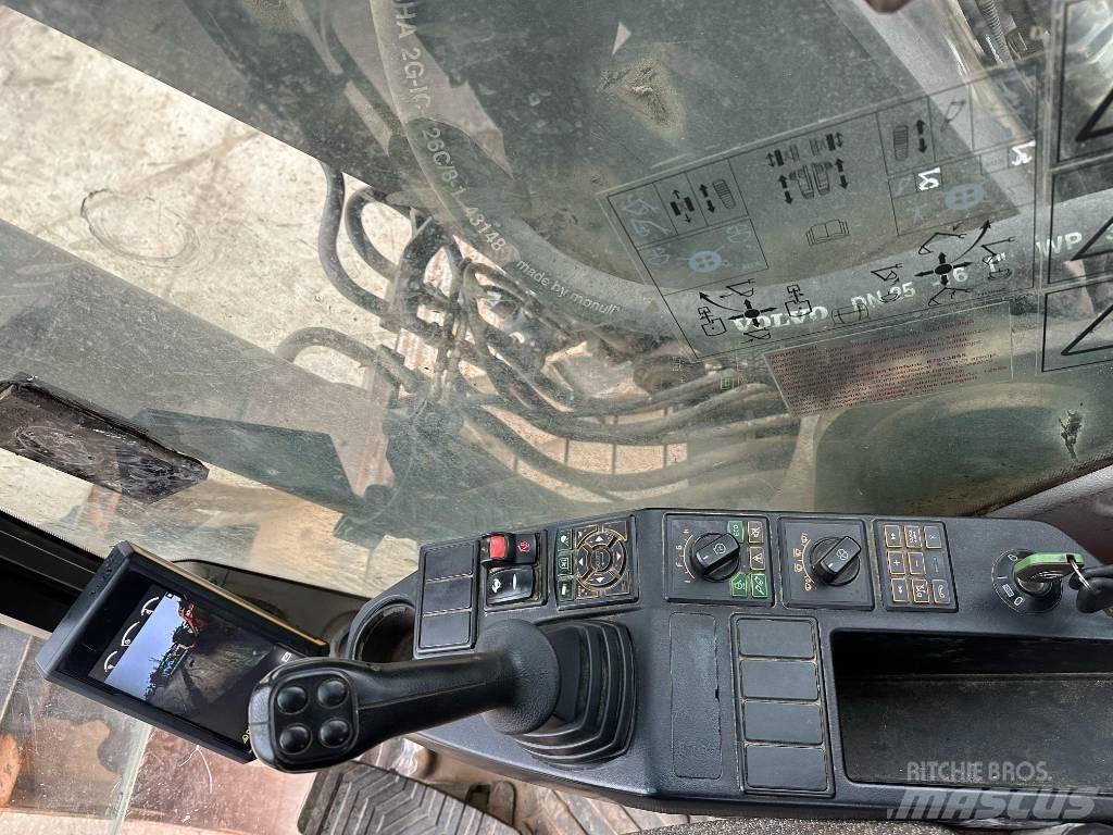 Volvo EC 160 EL 履带挖掘机