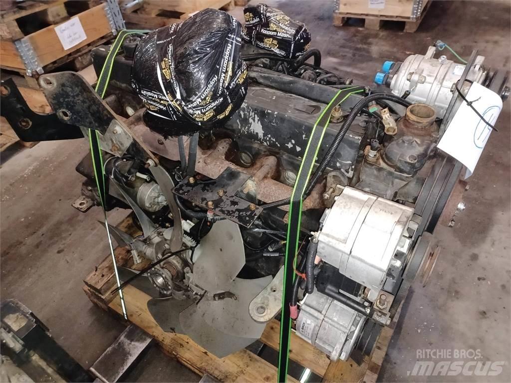 Komatsu 860.4 发动机