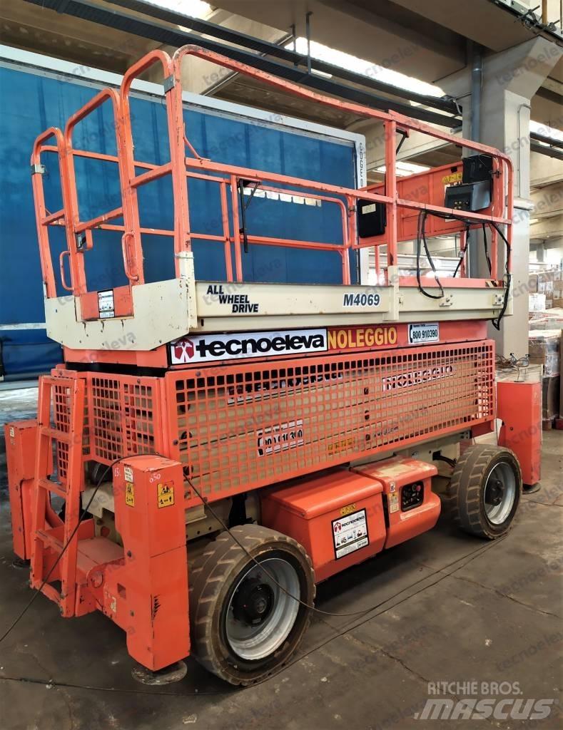 JLG M 4069 剪叉式升降机