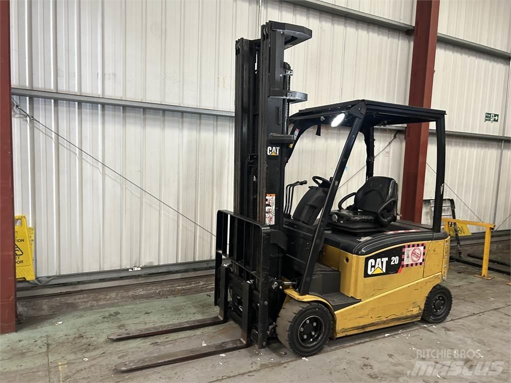 CAT EP20PN 电动叉车