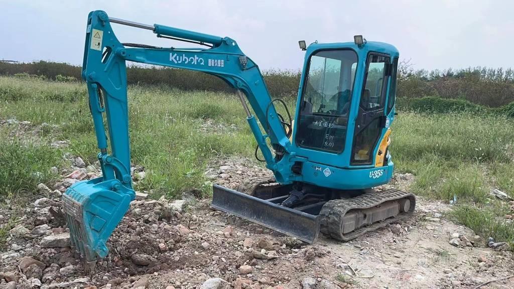Kubota U 35 小型挖掘机