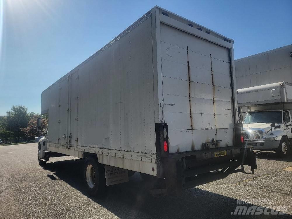 International 4300 厢式货车