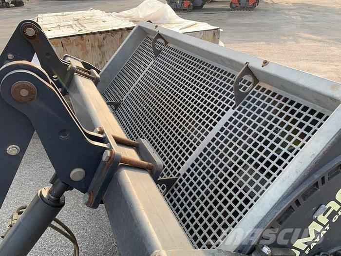 Bomag BS 180 融雪撒布机