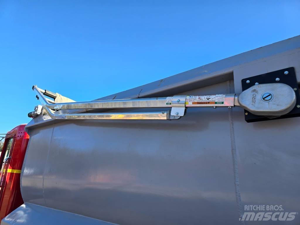 Kenworth T 440 自卸式货车