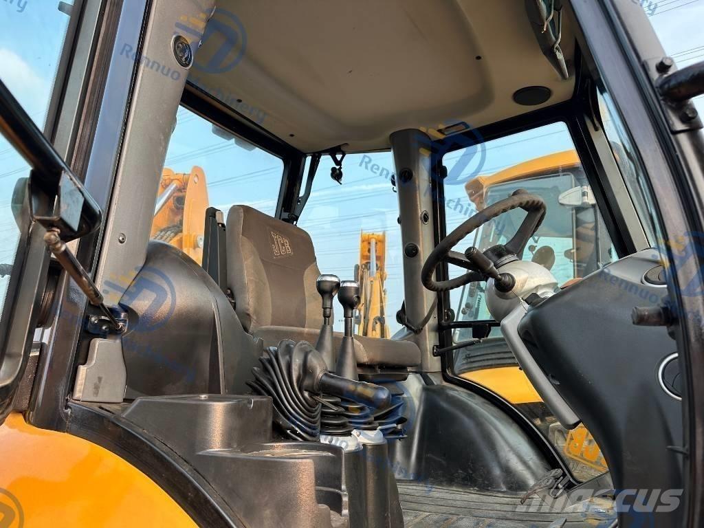 JCB 4 CX 反铲装载机